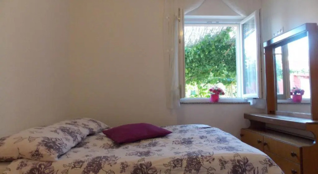 Holiday home Andro, Забронировать Отель Отели Задарской жупания 3 звезды, рядом с Пляж Бибиньски Мликарич, 3*