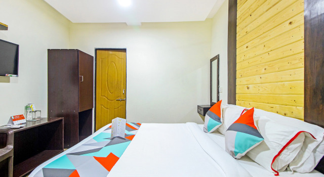 Номер Deluxe FabHotel Golden Nest Deluxe Resort