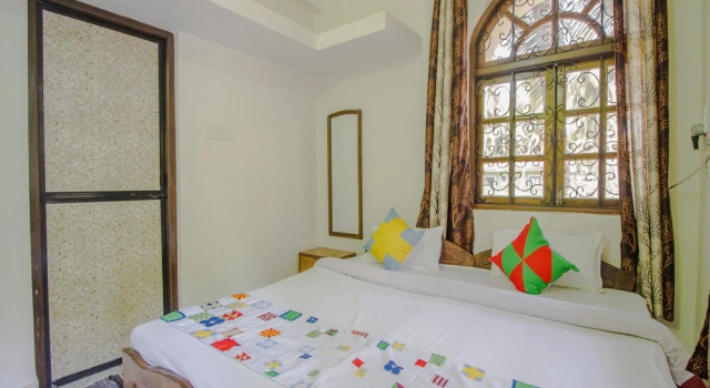 OYO 14751 Home Magnificent 1BHK Calangute, Prenota Hotel Hotel a Goa con parcheggio, Parcheggio