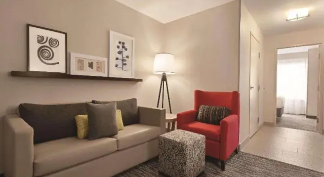 Двухместный люкс Country Inn & Suites by Radisson, Savannah Midtown, GA