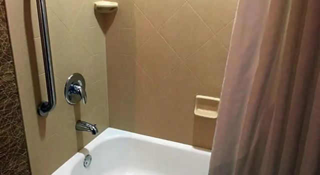 Люкс Standard Holiday Inn Express Hotel and Suites Elk City by IHG