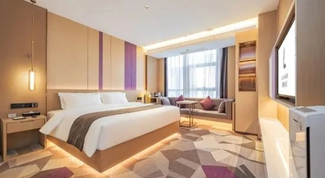 Кровать в общем номере (мужской номер) Lavande Hotel