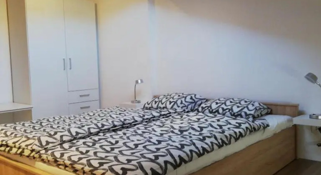 Apartments Gina, Забронировать Апартаменты/квартира Отели Пиран с парковкой, рядом с Озеро Фиеса, Парковка