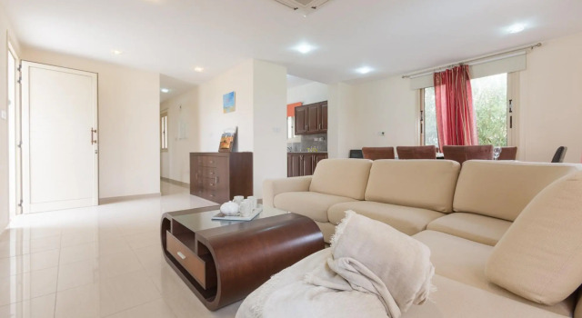 Villa Felice Large Private Pool Walk to Beach Sea Views A C Wifi Car Not Required - 2776, Boek Villa Vakantiehuizen in Kissonerga, Cottage