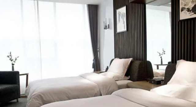 Golden Charm Boutique Hotel