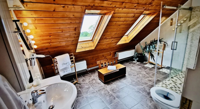 Четырёхместный семейный номер Standard Ohana Boutique Hotel