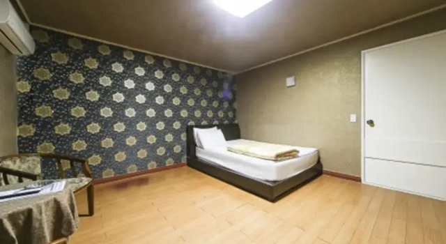 Myeongseong Motel