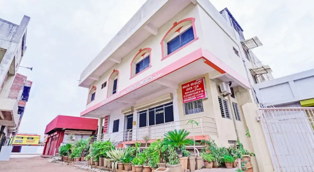 SPOT ON 44268 Shanthi Comforts, Prenota Hotel Davanagere Karnataka