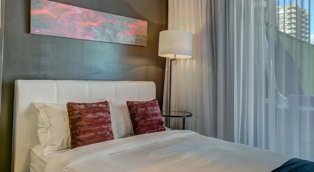 205 -studios Family 2 Beds /montreal Ritz Area, Забронировать Апартаменты/квартира Монреаль провинция Квебек, рядом с Museum of Contemporary Art