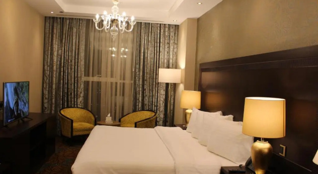 Suite The Baron Karbala