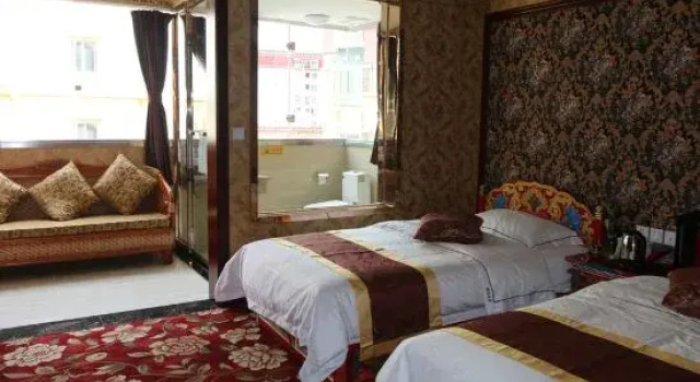 Kangding Jinhong Hotel
