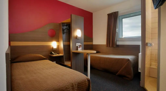 Четырёхместный номер Comfort The Originals City, Hôtel Hélios, Roanne Nord