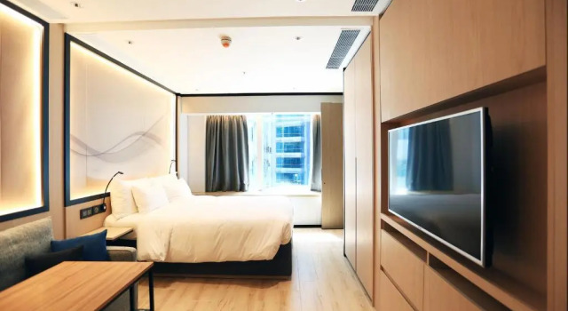 Номер Standard с видом на город CM+ Hotels and Serviced Apartments