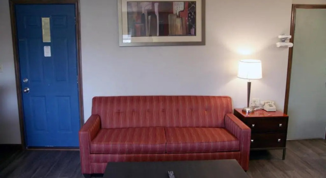 Трёхместный номер Standard South T Motel