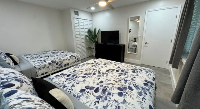 Апартаменты Premium с 2 комнатами The Jasmine Apartments by Lowkl