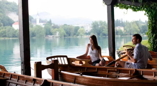 Люкс с видом на озеро Grand Hotel Toplice - Small Luxury Hotels of the World