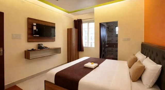 Hotel Shivoham