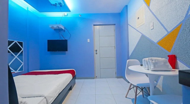 OYO 896 Silverio Suites, Забронировать Отель Мантинлупа 