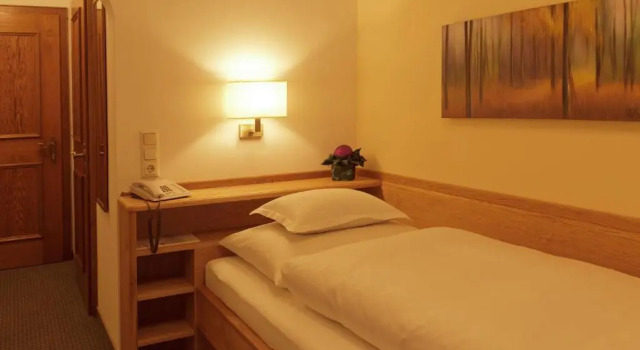 Номер Standard Pension Gallus