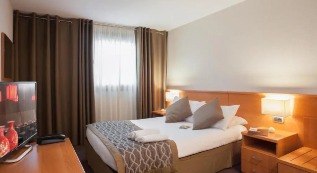 Двухместный номер Comfort с видом на реку Apogia Paris