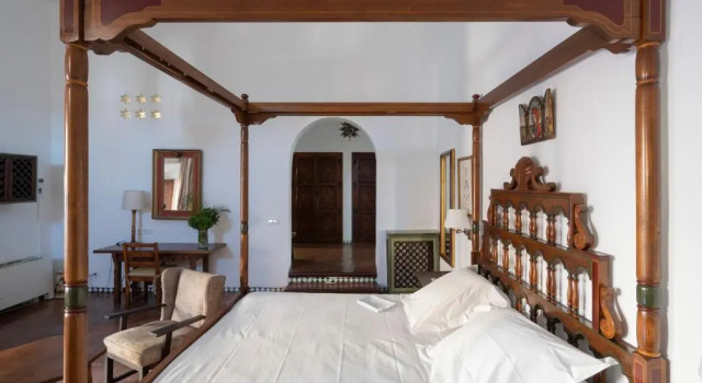 Полулюкс Parador de Guadalupe