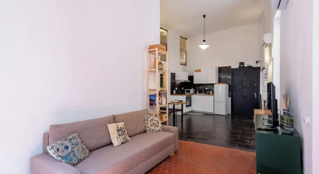 Excellent 2-bed flat in Genoa's Old Town, Забронировать Апартаменты/квартира Апартаменты Генуи, рядом с Ратуша Генуи, Апартаменты/квартира