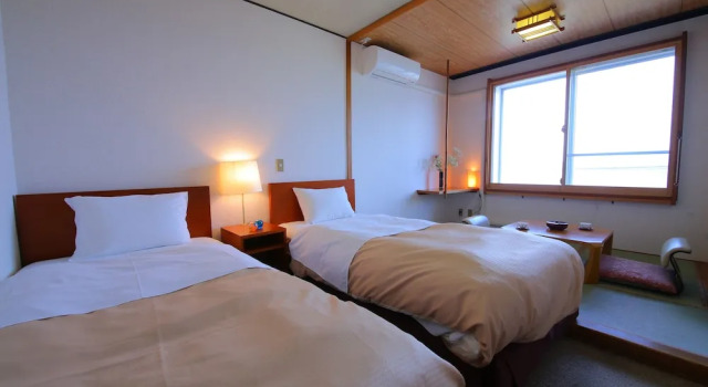 Lake Side Hotel Minatoya, Book Hotel Inawashiro 