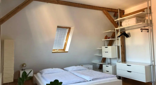 attraktives 2-Zimmer-Apartment mit Ausblick, Prenota Appartamento Jena 