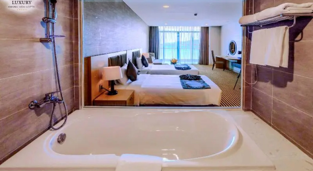 Номер Standard с балконом Muong Thanh Luxury Khanh Hoa