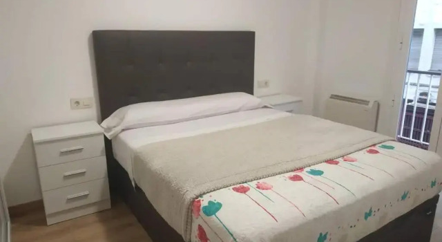 nuevo centrico y 15 min cerca de aguas termales, Prenota Hotel Ourense 