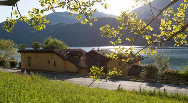 VIOLINA casa vacanze, Забронировать Отель Отели Пьемонта с парковкой, Парковка