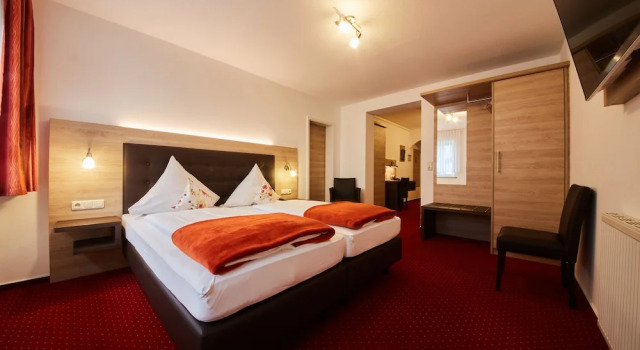 Трёхместный номер Standard Hotel Schoos