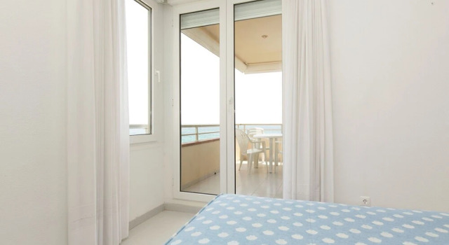 Well Kept Apartment with Sea Views & 2 Swimming Pools near Vinaròs, Забронировать Апартаменты/квартира Винарос Azahar Coast, рядом с Пляж Кала-дель-Пинар