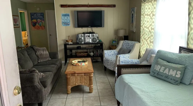 2nd Row-beachside, Sleeps 12, 4 Bedrooms, Gulf Views, Wifi, 3 Tvs, Dogs Allowed, Varaa Huoneisto Jamaica Beach USA