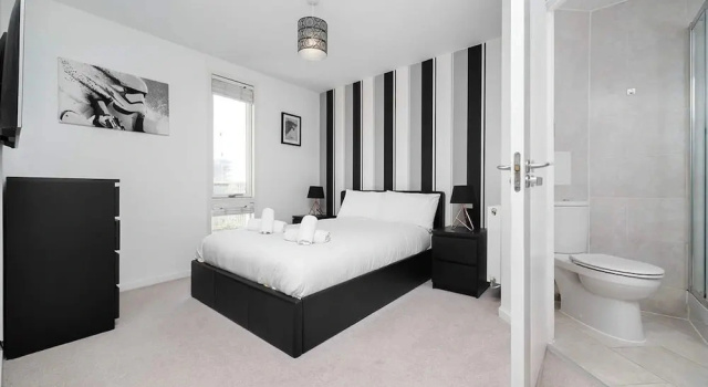 Коттедж Stunning 2BR Flat With Balcony