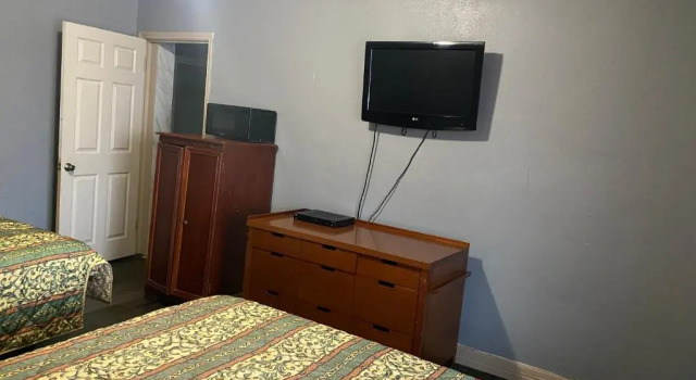 Четырёхместный номер Standard Surf Motel and Apartments