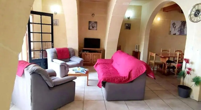 3 bedrooms villa with private pool and wifi at Qala, Book Villa Hotels in Nadur with Parking, Parking