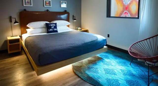 Четырёхместный люкс c 1 комнатой MOXY New Orleans Downtown/French Quarter Area