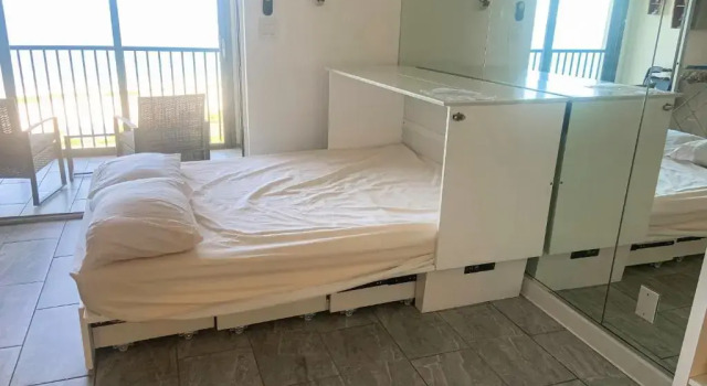 Landmark Towers 708 2 Br condo by RedAwning, 预订 酒店 克利尔沃特 Clearwater-St Pete Beaches