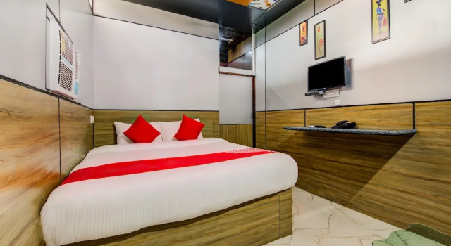 OYO 18561 Hotel Athiti