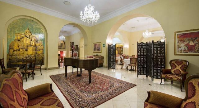 Hotel Centrale Spa & Relax, Забронировать Курортный отель Отели в центре Алькамо, в центре