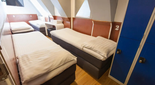 Четырёхместный номер Standard Travel Hotel Amsterdam