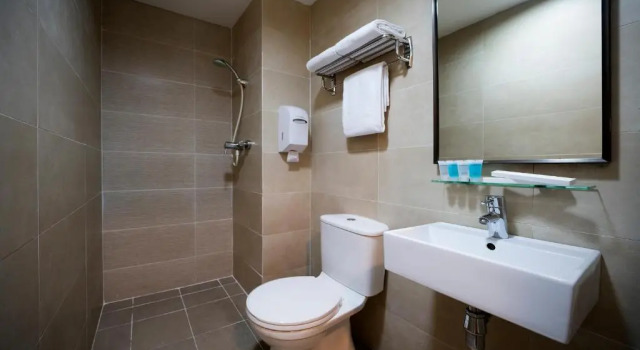 Standard Triple room Value Hotel Thomson