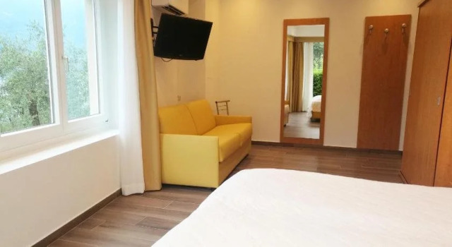 Hotel Villa Margherita, Забронировать Отель Отели в центре Лимоне-суль-Гарды, в центре