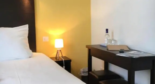 Двухместный номер Standard с видом на сад Les Bains Boyardville - Hôtel et Restaurant