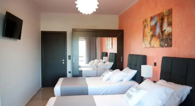 Serenita Apartments