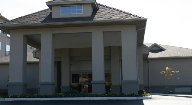 Четырёхместный номер Standard Homewood Suites by Hilton Leesburg