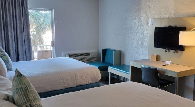 Четырёхместный номер Standard с балконом и с видом на город Inn on Destin Harbor, an Ascend Collection Hotel