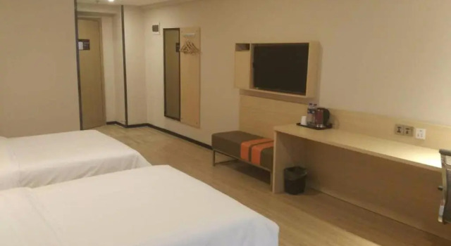 Номер Deluxe 7Days Premium Xian Railway Station Central Plaza Airport Bus Branch
