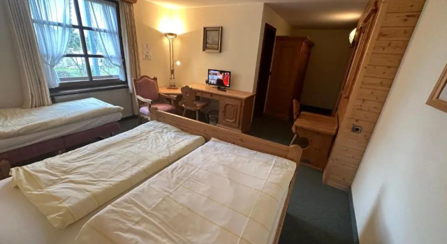 Семейный номер Standard с видом на сад Hotel OLYMP Almenrausch Nähe Wasserschloss